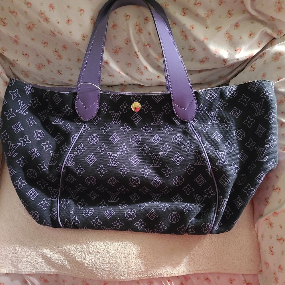 Louis Vuitton LV Tote Bag